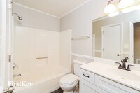 3221 Pipers Way photo'