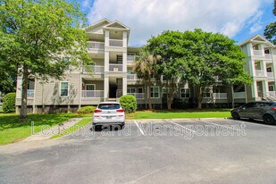 700 Daniel Ellis Dr in Charleston, SC - Building Photo