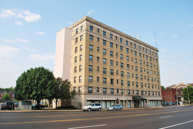 Fairgrounds Park Place Apartments in St. Louis, MO - Building Photo - Building Photo