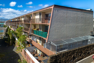 Pearl Ridge Terraces in Aiea, HI - Building Photo - Building Photo