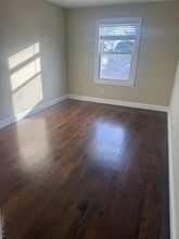 75 Lenox Ave in Westbury, NY - Building Photo - Building Photo