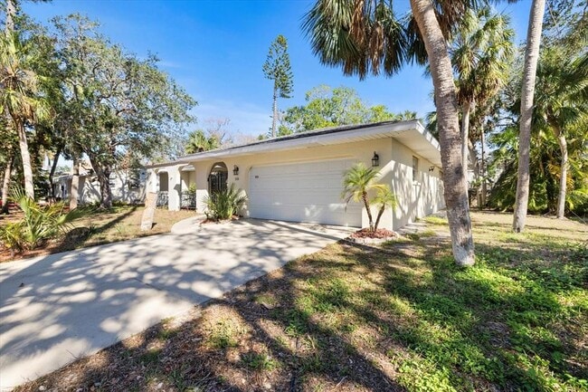 5151 Oakmont Pl