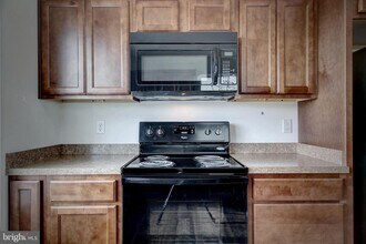 18 Grace Ave in Hanover, PA - Building Photo - Building Photo