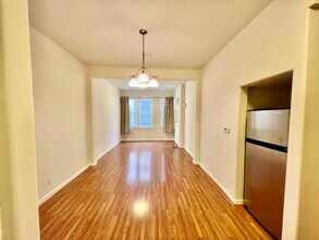 42 Varennes, Unit 42 in San Francisco, CA - Building Photo - Building Photo