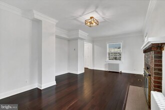 1002 Chillum Rd in Hyattsville, MD - Building Photo - Building Photo