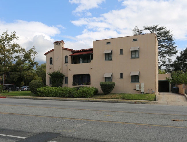 918 Topeka St in Pasadena, CA - Foto de edificio - Building Photo