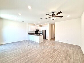 24120 Dolcetto Ave in Murrieta, CA - Building Photo - Building Photo