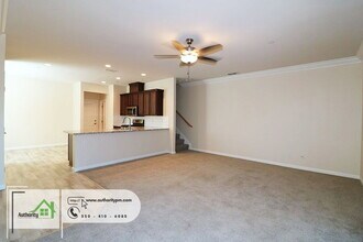 810 Mission De Oro Dr in Redding, CA - Building Photo - Building Photo