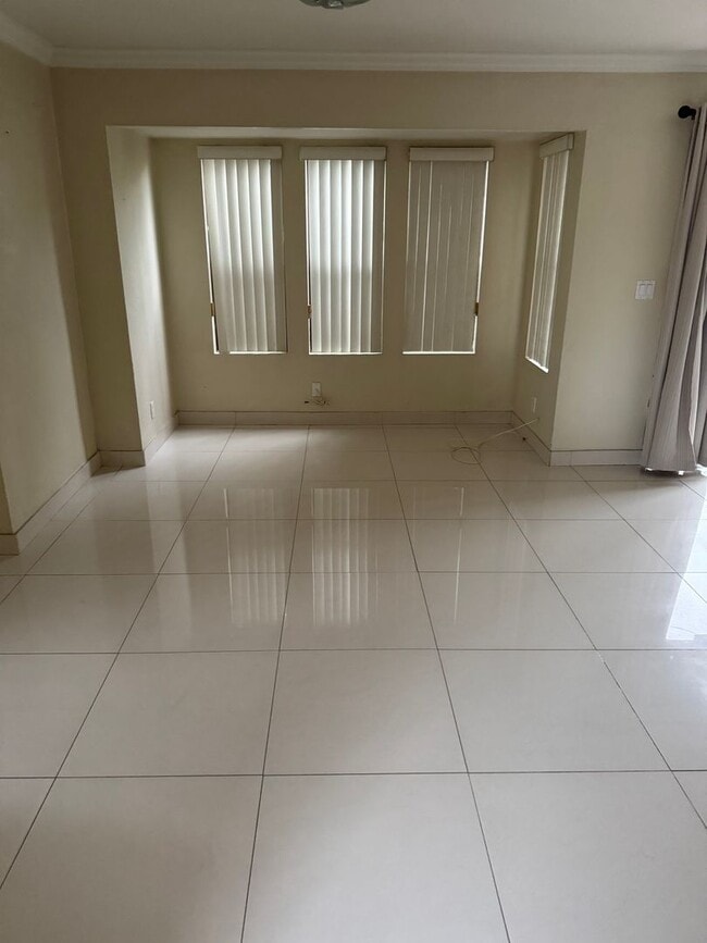 property at 1803 Via Las Palmas