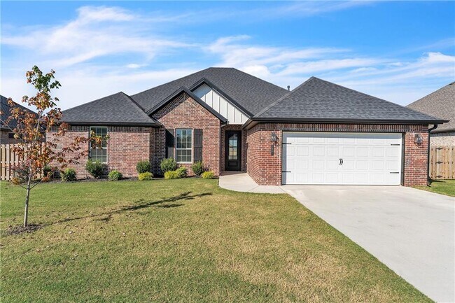 2401 Abbott Ln in Pea Ridge, AR - Building Photo - Building Photo
