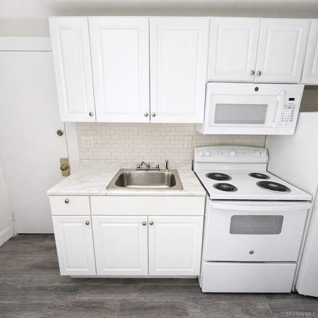 167 Liberty St in Newburgh, NY - Building Photo - Building Photo