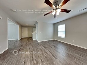 737 Willow Bay Dr in Fuquay Varina, NC - Foto de edificio - Building Photo