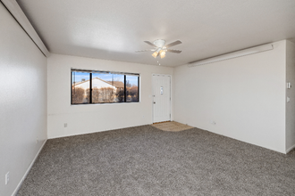 7869 Spouse Dr in Prescott Valley, AZ - Building Photo - Building Photo