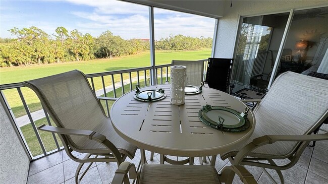 8735 Olde Hickory Ave, Unit 8306 in Sarasota, FL - Building Photo - Building Photo