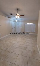 403 Francisco Way in Kissimmee, FL - Foto de edificio - Building Photo