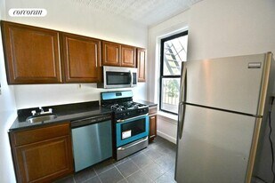 1274 Amsterdam Ave in New York, NY - Building Photo