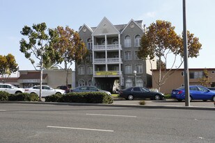 15424 Hawthorne Blvd in Lawndale, CA - Building Photo