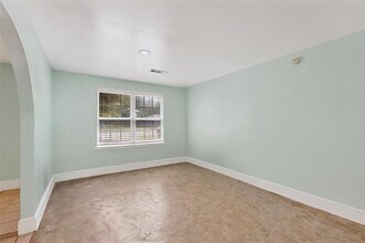 409 Dewitt St in Wilmer, TX - Building Photo - Building Photo