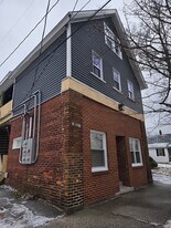 1438 E 45th St, Unit 1 in Cleveland, OH - Building Photo