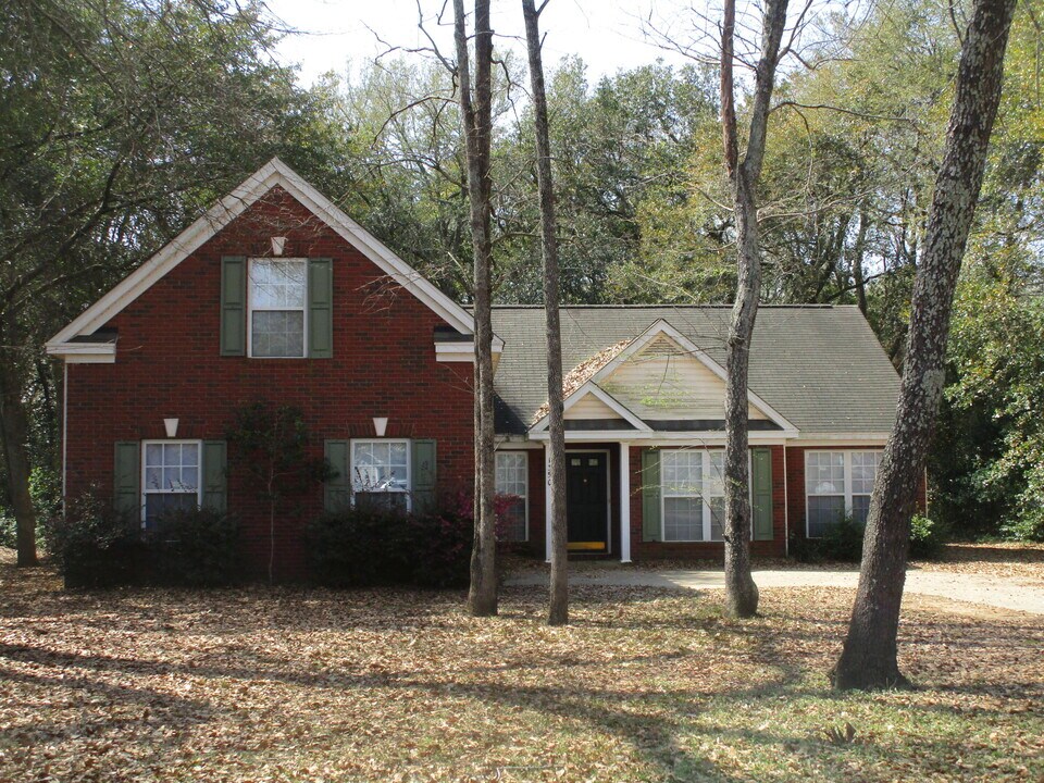 1350 Monterey Dr in Sumter, SC - Foto de edificio