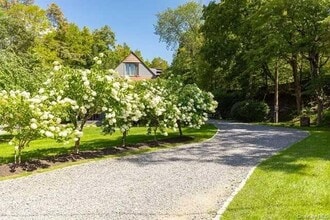 15 Old Depot Way in Stanfordville, NY - Building Photo - Building Photo