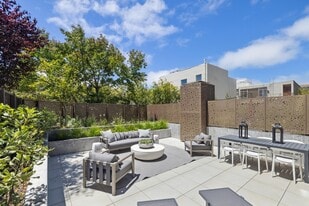 2525 Van Ness Ave, Unit 2525 Van Ness Ave #103 in San Francisco, CA - Building Photo