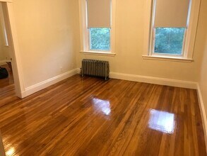 4 Egremont Rd, Unit 10 in Boston, MA - Building Photo - Building Photo