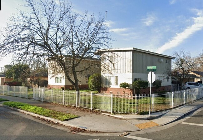 property at 4143 N Pershing Ave