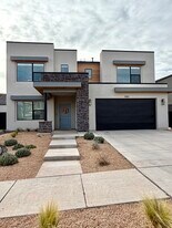 1583 E Star Spgs Dr in Washington, UT - Building Photo