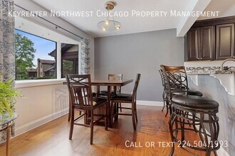 1608 Cypress Ct in Hoffman Estates, IL - Building Photo - Building Photo