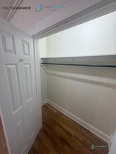 2065 W Lawrence Ave in Chicago, IL - Foto de edificio - Building Photo