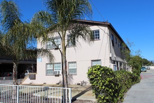 11445 Oxnard St Apartments