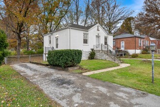 10077 Green Valley Dr in St. Louis, MO - Building Photo - Building Photo