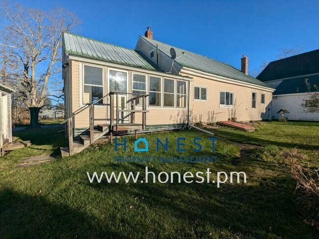 property at 197 Winthrop Center Rd