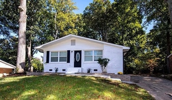 2408 Dora Dr in Charlotte, NC - Building Photo