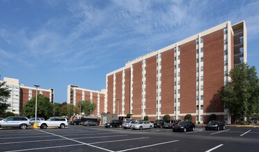 Granville Towers in Chapel Hill, NC - Building Photo - Building Photo