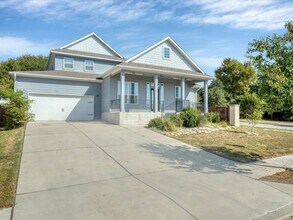 137 White Sage Ln in Liberty Hill, TX - Building Photo - Building Photo