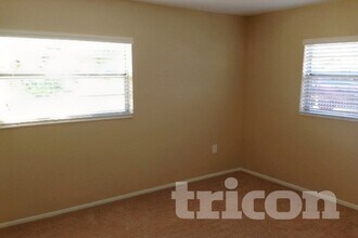 105 Albert St in Winter Springs, FL - Foto de edificio - Building Photo