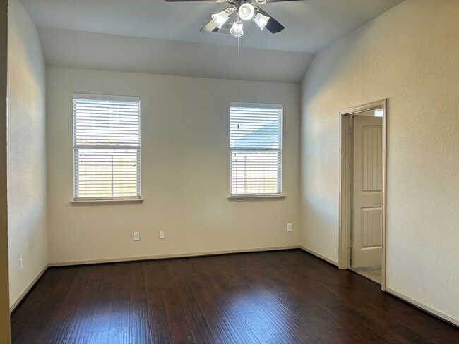 6111 Grassy Haven Ln