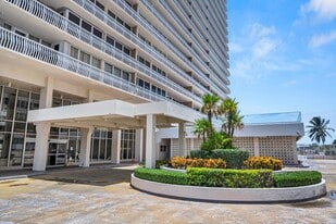 4020 Galt Ocean Dr, Unit 1807 in Fort Lauderdale, FL - Building Photo