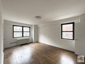 Beautiful 2 Bedroom 2 Bath Apartment/3Bed in New York, NY - Building Photo - Building Photo