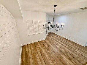 79 N Flickering Sun Cir in The Woodlands, TX - Building Photo - Building Photo