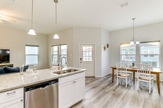 107 Palancar in Rockport, TX - Building Photo - Building Photo