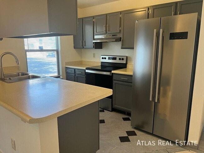 property at 535 Prestonwood Dr