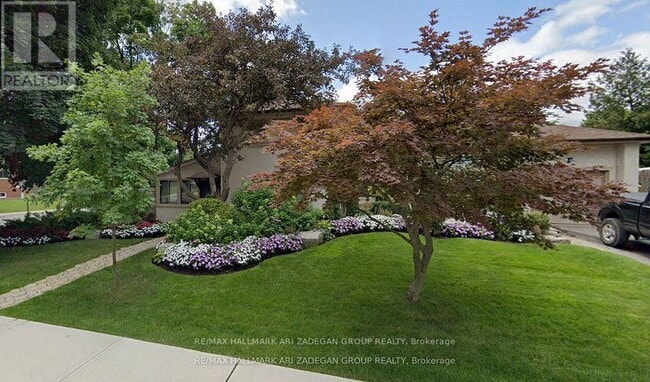 property at 290 Gretel Dr