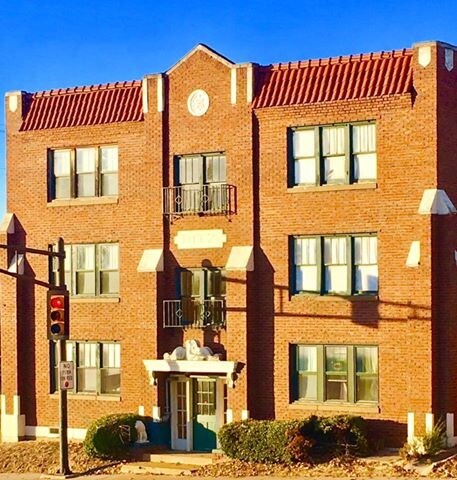 2601 E 15th St in Tulsa, OK - Building Photo