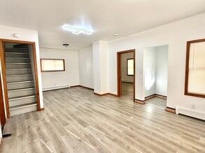 414 Caroline St in Plymouth, WI - Building Photo - Building Photo