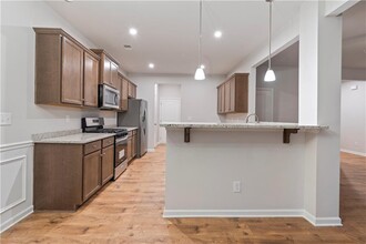 702 Sundial Ln in Mableton, GA - Building Photo - Building Photo