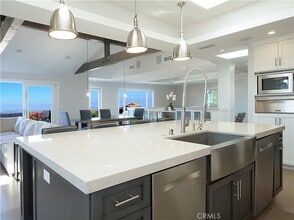 67 Eastfield Dr in Rolling Hills, CA - Building Photo - Building Photo