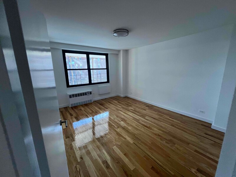 62-60-62-99 99th St in Queens, NY - Building Photo